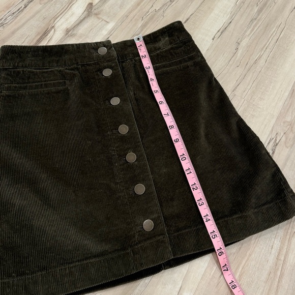 Aritzia Wilfred Free Karmen Green Mini Skirt size 4 - Picture 3 of 7